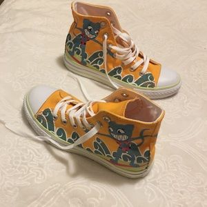 new shoes size 2 in kids fit a woman size5